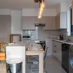 Apartamento Beachcomber 2-bedroom In Lárnaca